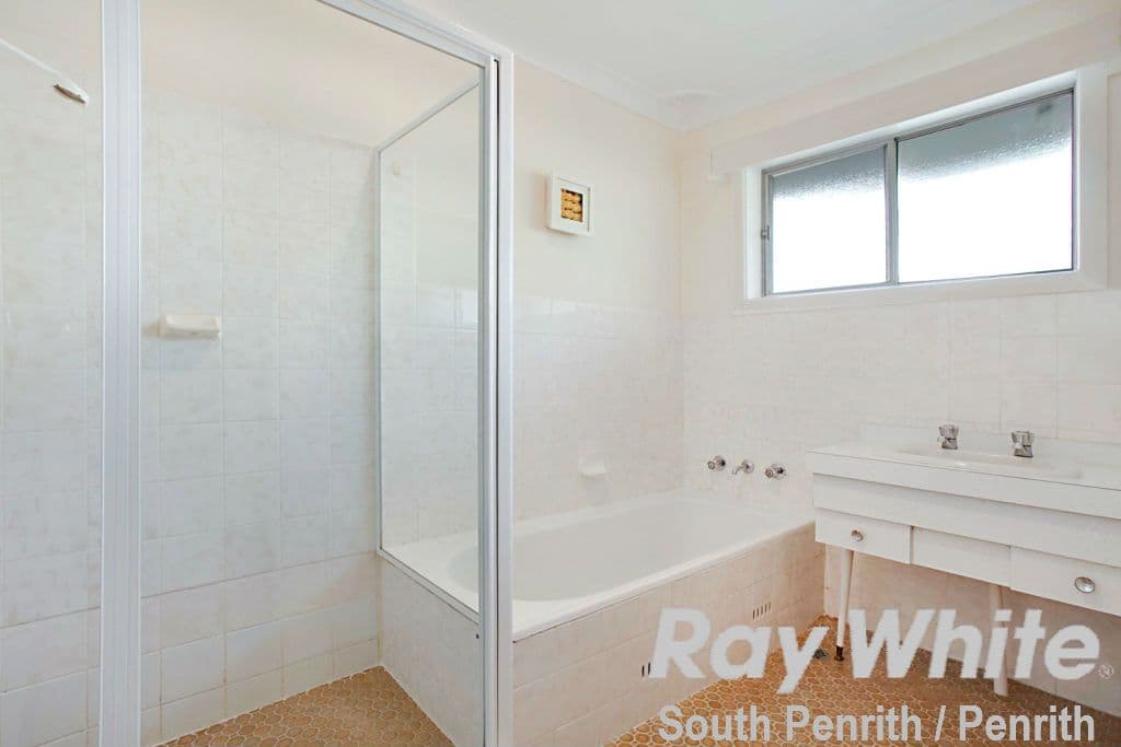 4 Kennedy Drive, South Penrith - Thumbnail 7