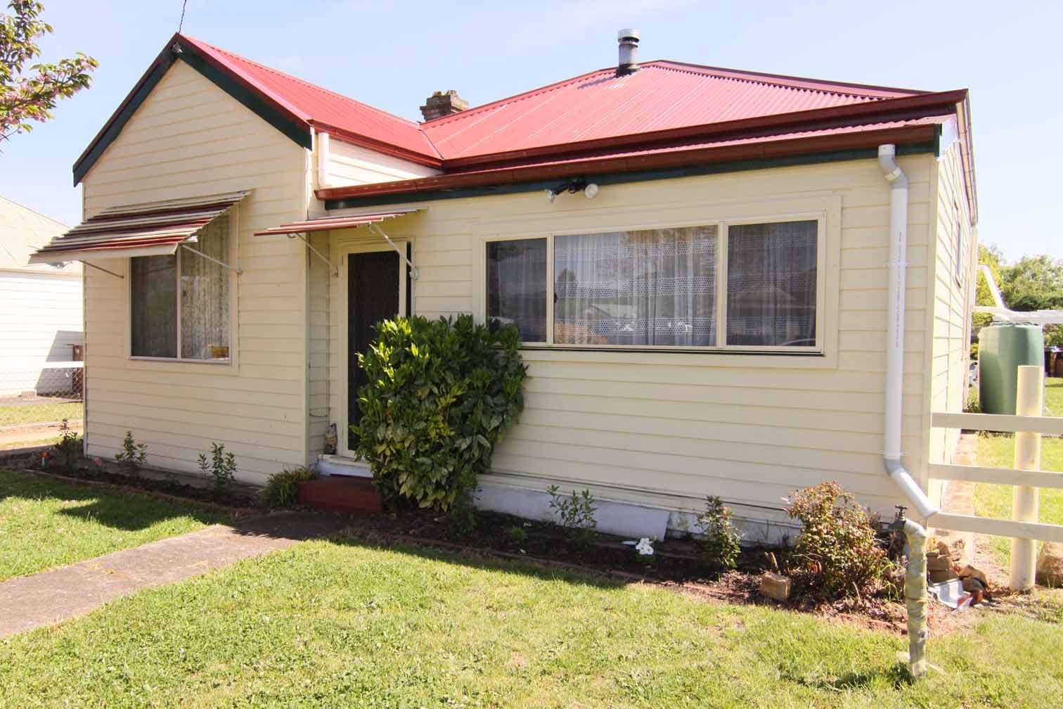 Glen Innes NSW 2370, Glen Innes - Image 1