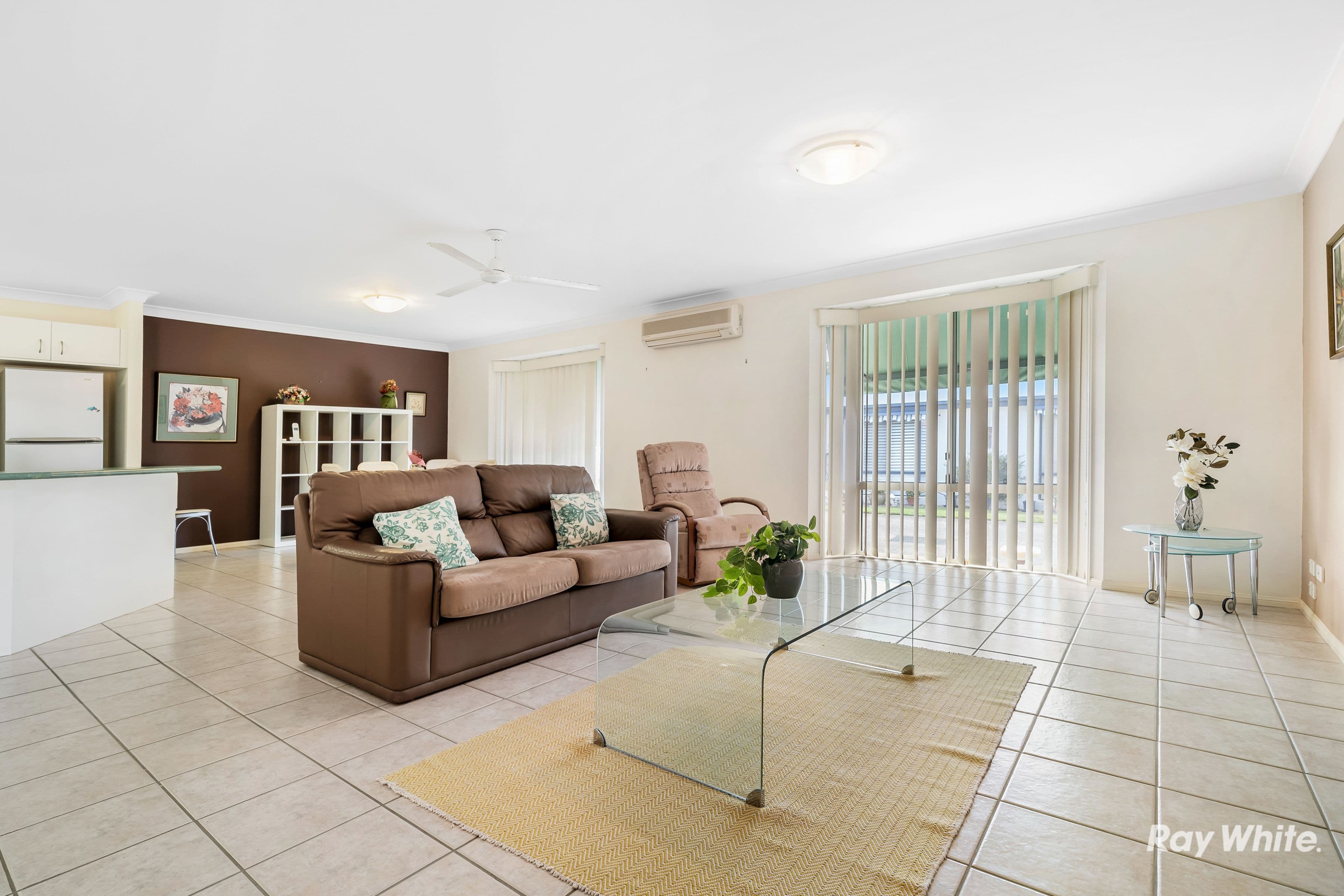 196 Logan Street, Eagleby QLD 4207, Eagleby - Thumbnail 4
