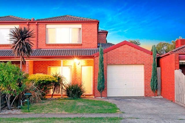 8 Leichardt Crescent, RESERVOIR VIC 3073, Reservoir - Image 1