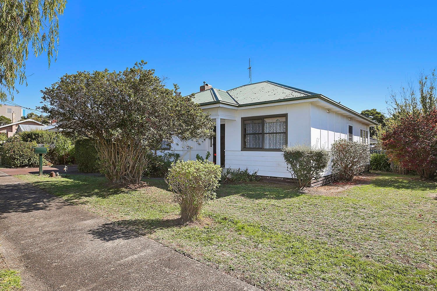 92 Parrott Street, Cobden VIC 3266, Cobden - Thumbnail 2