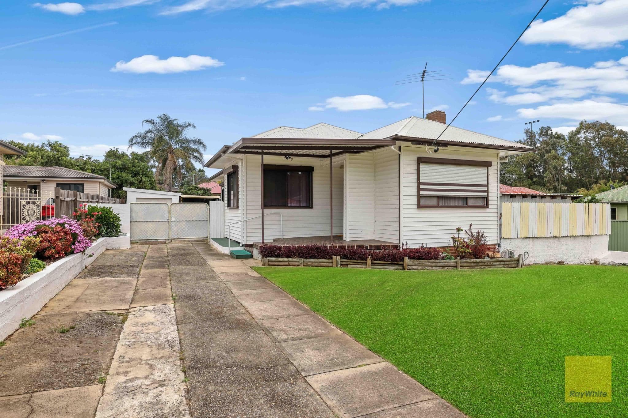 2 Sixth Avenue, Seven Hills NSW 2147, Seven Hills - Thumbnail 2