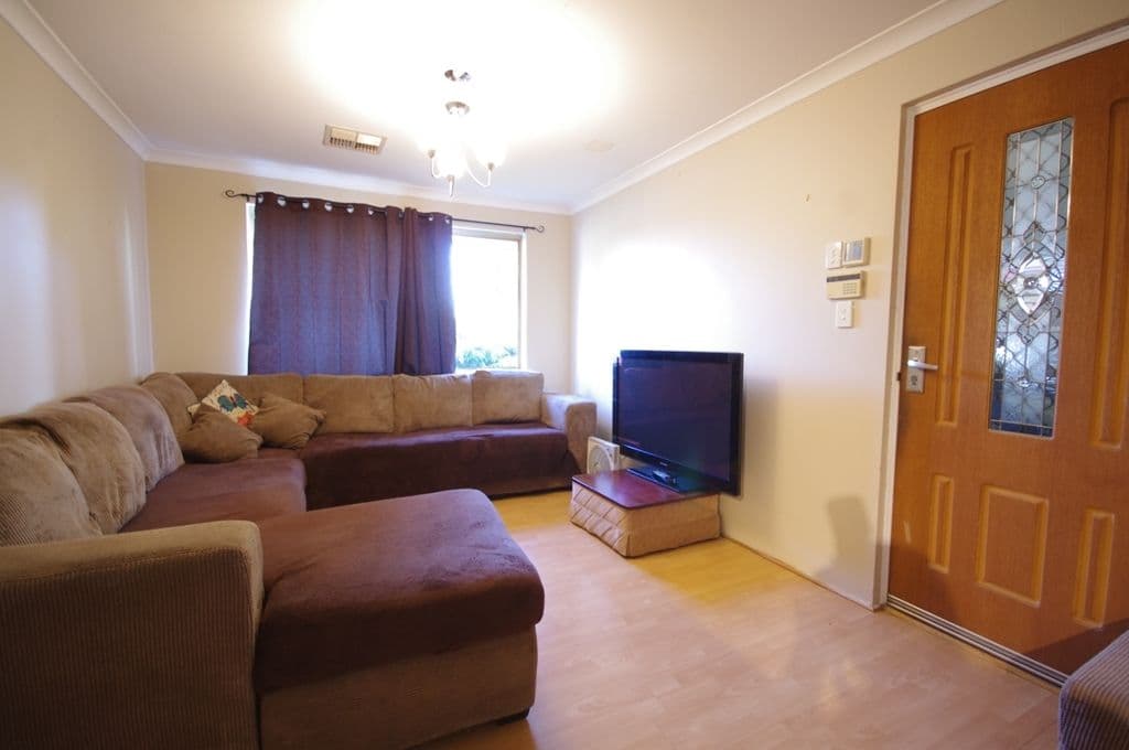 14 Boorabbin Place, Ballajura WA 6066, Ballajura - Thumbnail 3