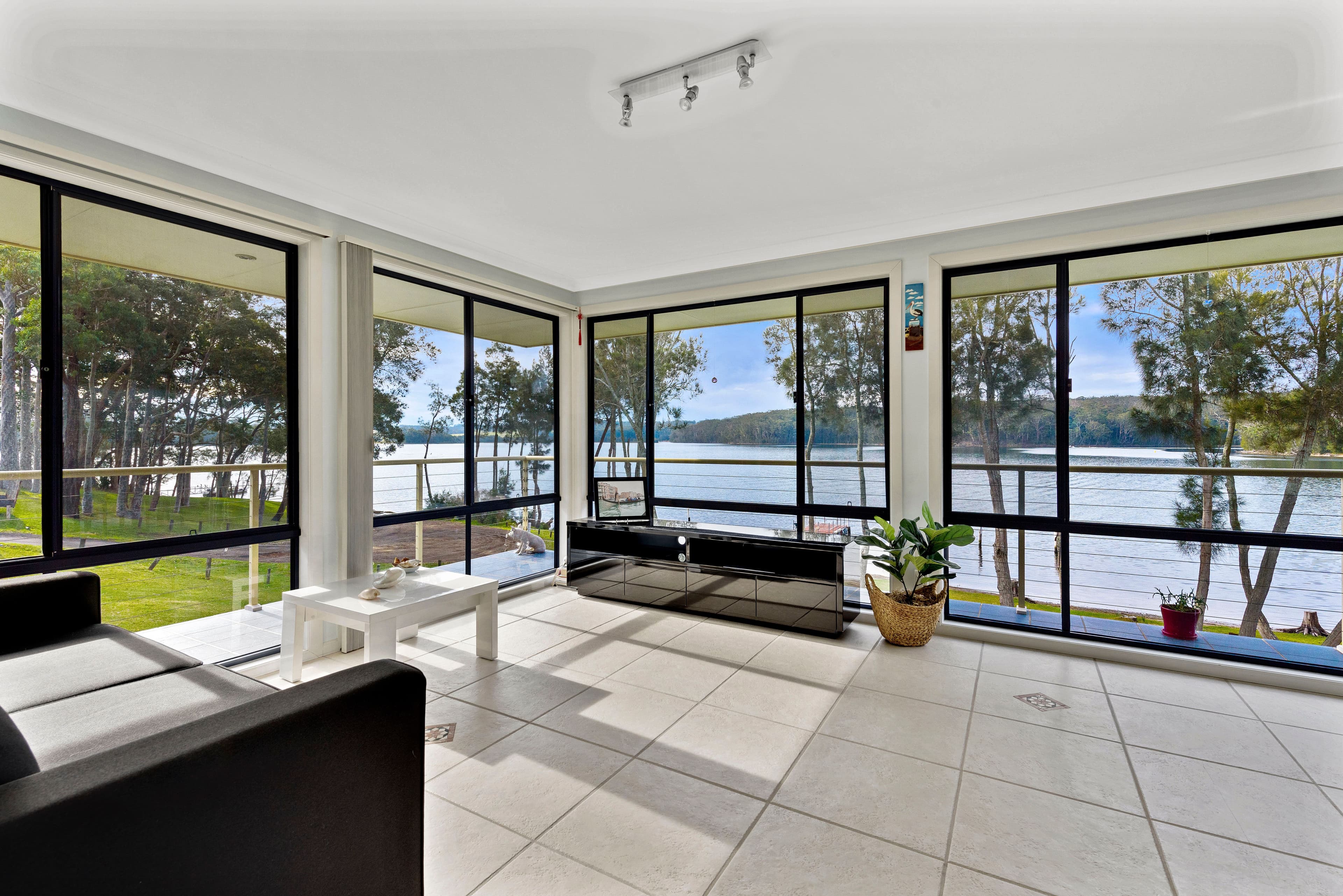 48 James Crescent, Kings Point NSW 2539, Kings Point - Thumbnail 3