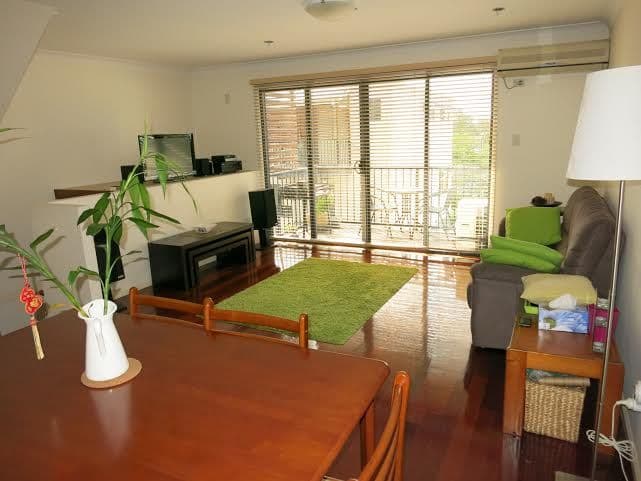 291 Moggill Road, INDOOROOPILLY QLD 4068, Indooroopilly - Image 1