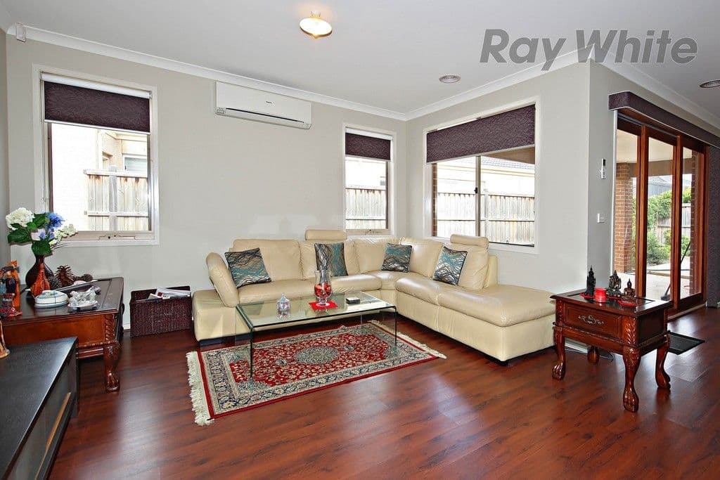 71 Fongeo Drive, Point Cook VIC 3030, Point Cook - Thumbnail 3