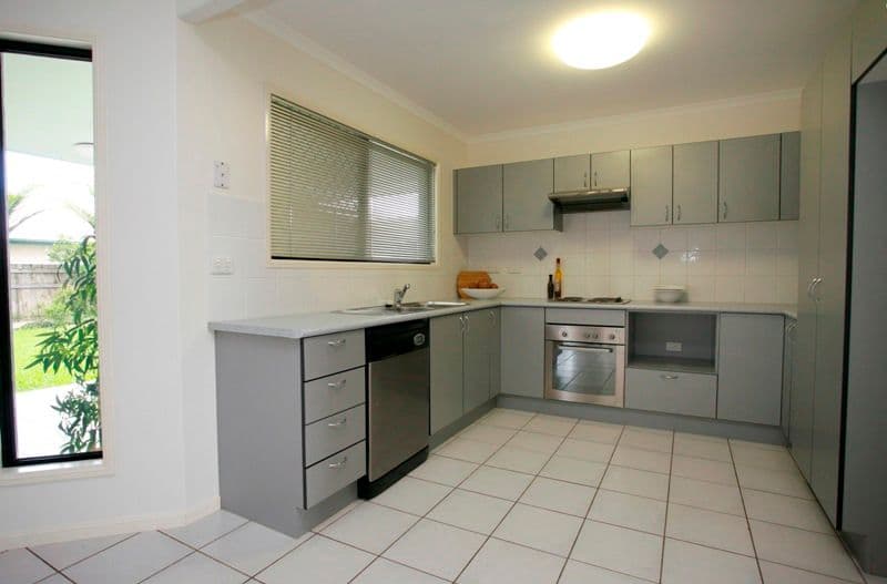 18 Springbrook Parade, IDALIA QLD 4811, Idalia - Thumbnail 2