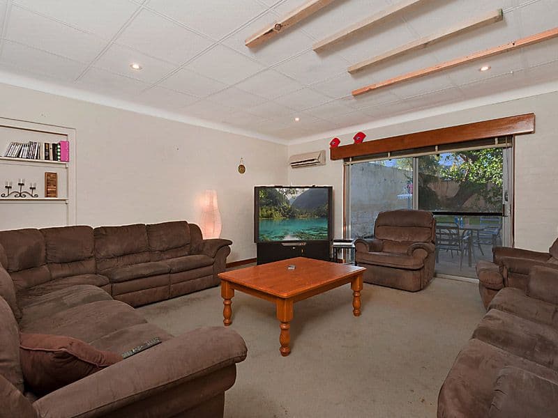 69 Hayes Avenue, Yokine WA 6060, Yokine - Thumbnail 3