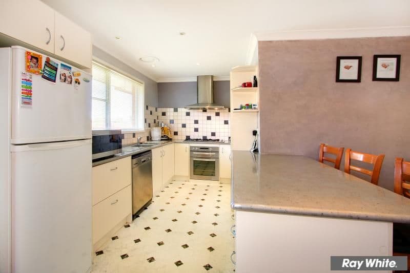 20  Richardson Drive, MORNINGTON VIC 3931, Mornington - Thumbnail 3