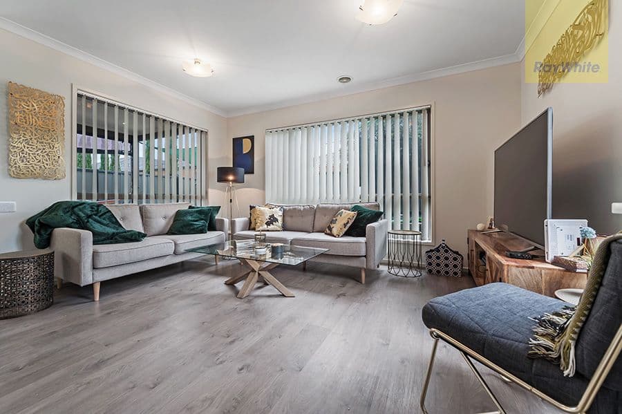 10 Taylan Street, Craigieburn VIC 3064, Craigieburn - Thumbnail 5