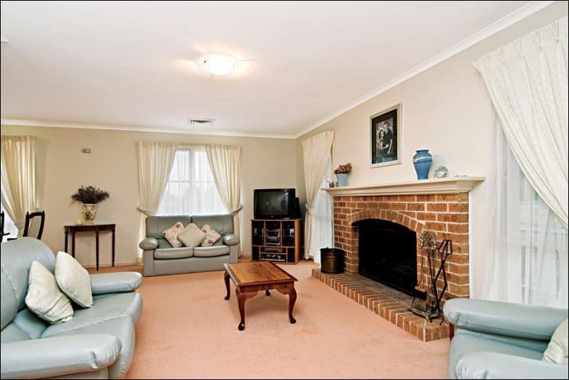 2 Jennifer Place, CHERRYBROOK NSW 2126, Cherrybrook - Thumbnail 2