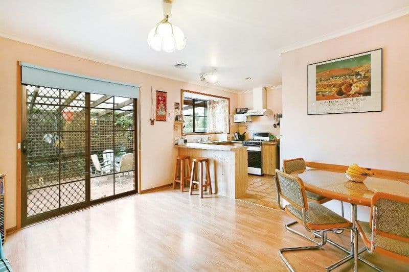 2 Prior Court, ROWVILLE VIC 3178, Rowville - Thumbnail 3