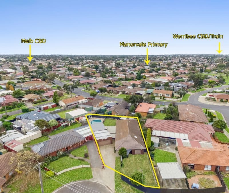 7 Carey Close, Werribee VIC 3030, Werribee - Thumbnail 2