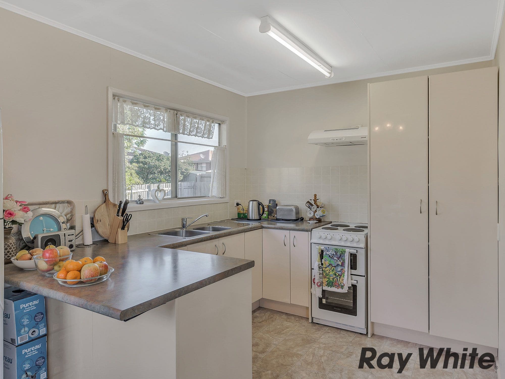 13 Hovea Street, Everton Hills QLD 4053, Everton Hills - Thumbnail 4