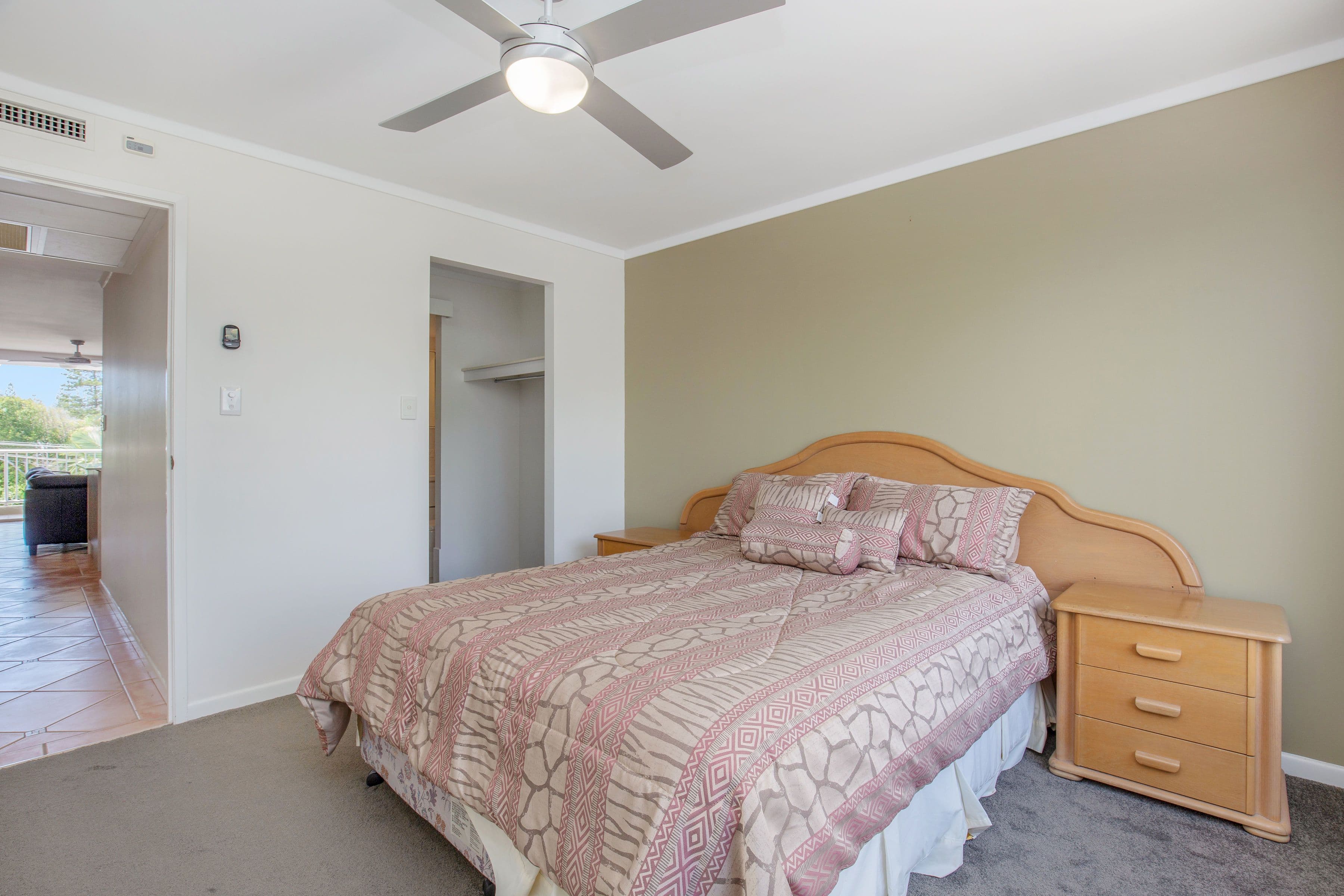 140 Surf Parade, Broadbeach QLD 4218, Broadbeach - Thumbnail 8