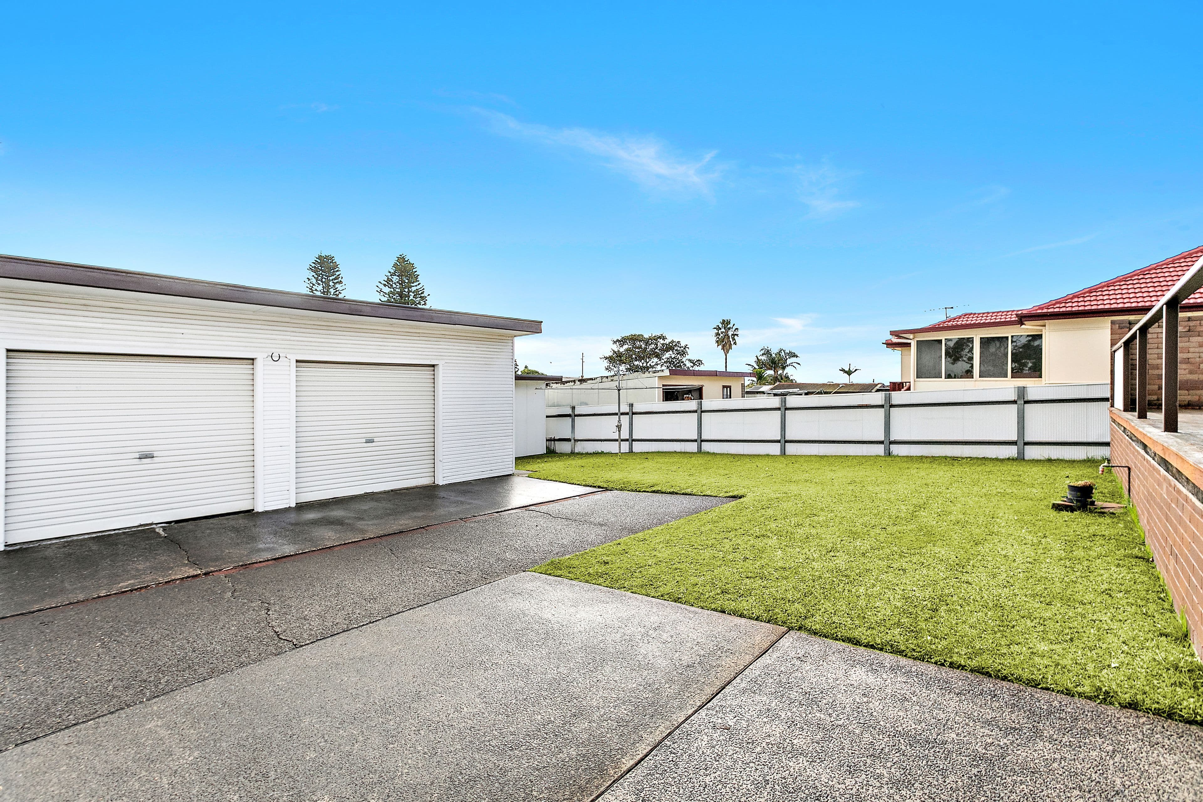 84 Lake Entrance Road, Mount Warrigal - Thumbnail 3