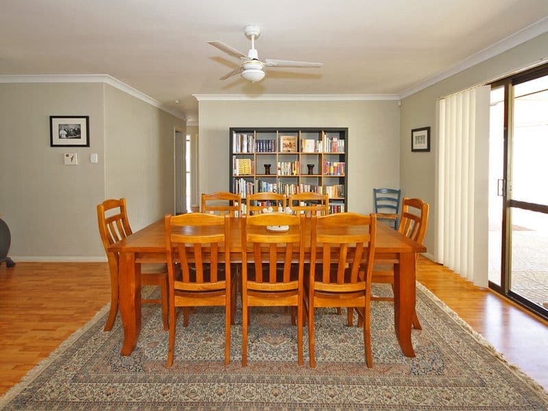 7 Hazelwood Ramble, BALLAJURA WA 6066, Ballajura - Thumbnail 4