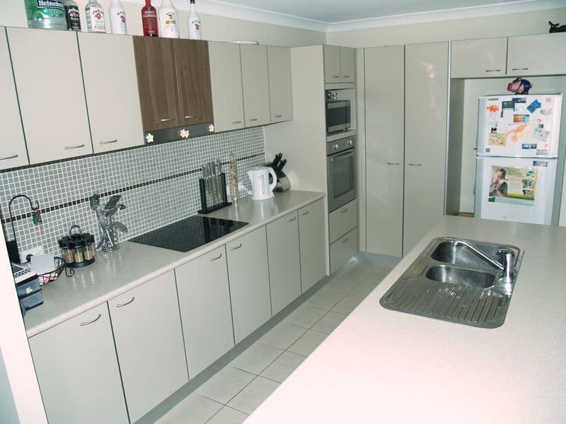 42  Paul Drive, REGENTS PARK QLD 4118, Regents Park - Thumbnail 2
