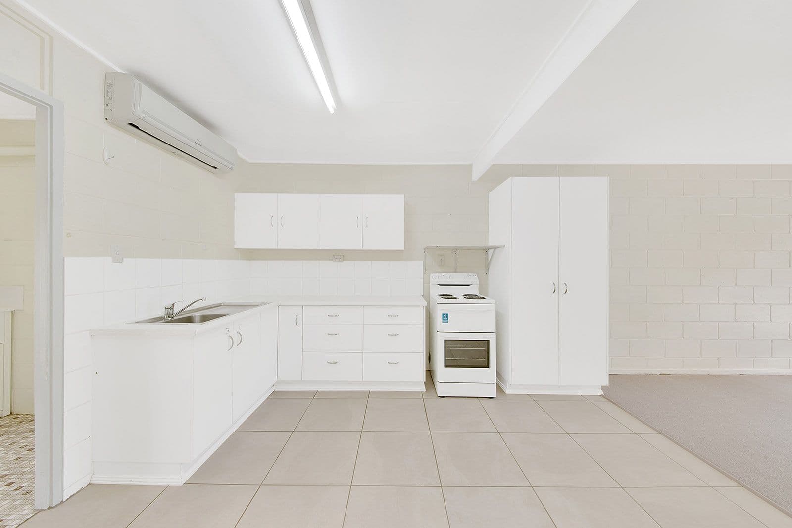 3 Douglas Avenue, Sun Valley QLD 4680, Sun Valley - Thumbnail 2