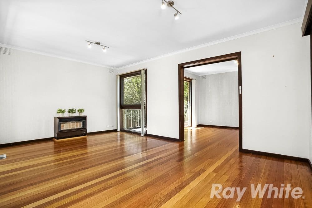 11 Ealing Court, Glen Waverley VIC 3150, Glen Waverley - Thumbnail 2