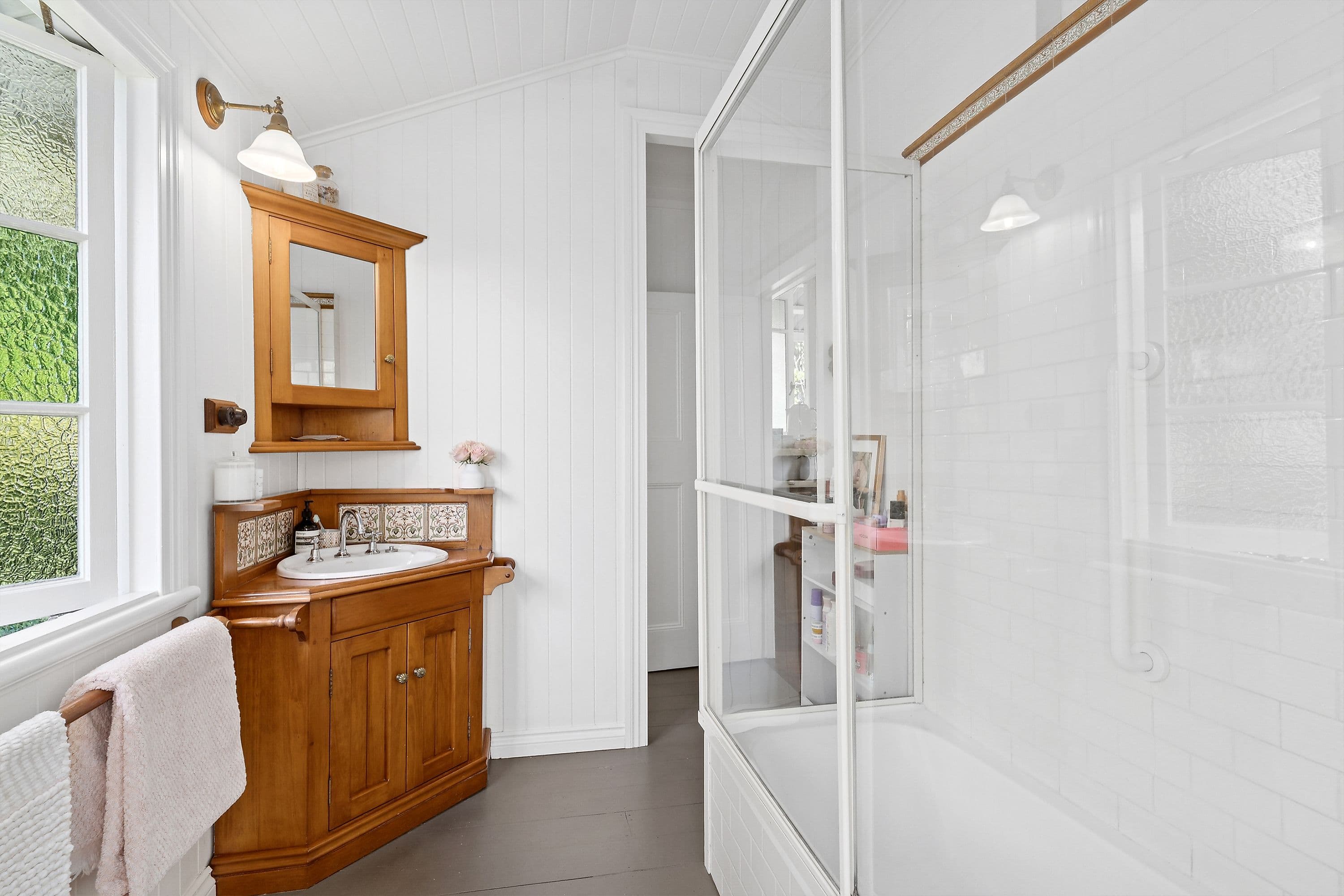 19 Strong Avenue, Graceville QLD 4075, Graceville - Thumbnail 8
