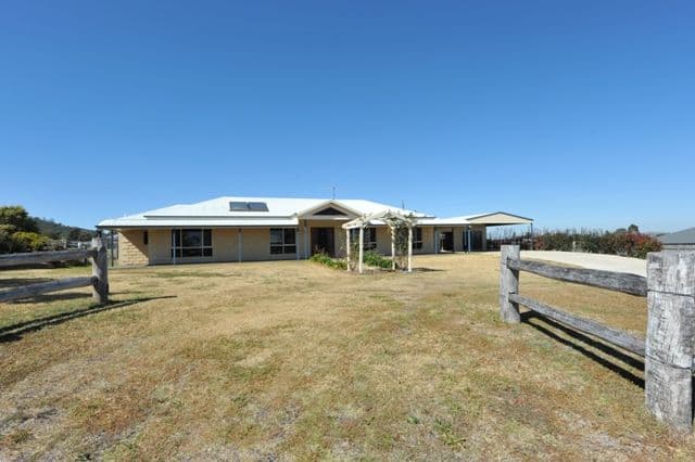 3 Madison Court, GLENVALE QLD 4350, Glenvale - Image 1