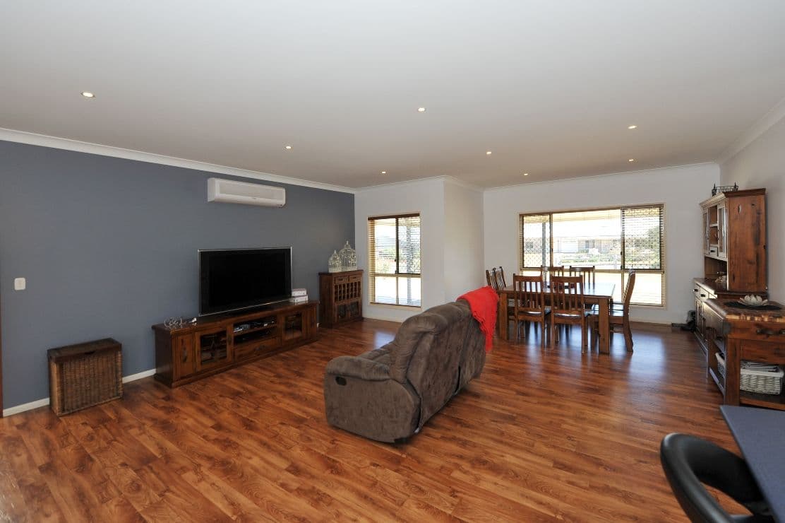 3 Madison Court, GLENVALE QLD 4350, Glenvale - Thumbnail 5