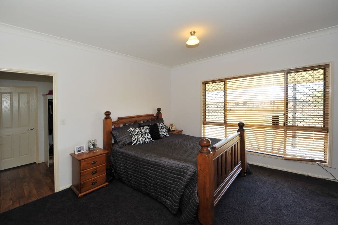 3 Madison Court, GLENVALE QLD 4350, Glenvale - Thumbnail 7