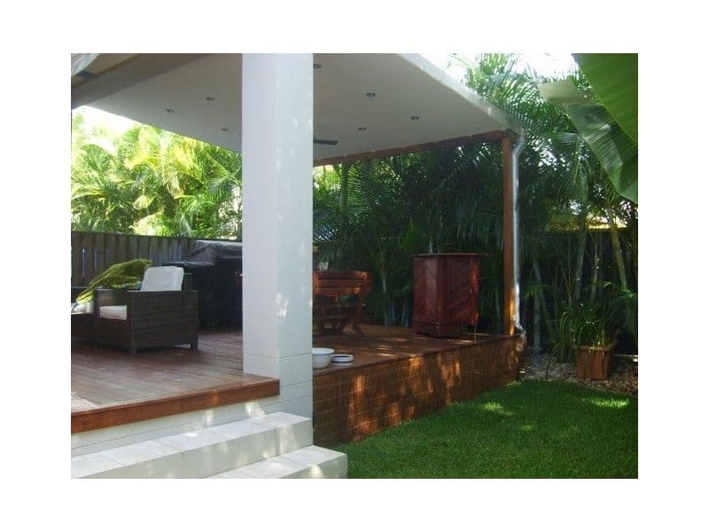 32 Middle Street, Labrador QLD 4215, Labrador - Thumbnail 2