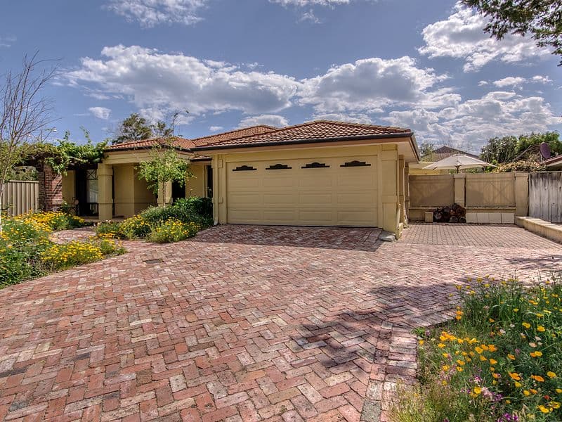 1 Maratea Parade, SECRET HARBOUR WA 6173, Secret Harbour - Thumbnail 2