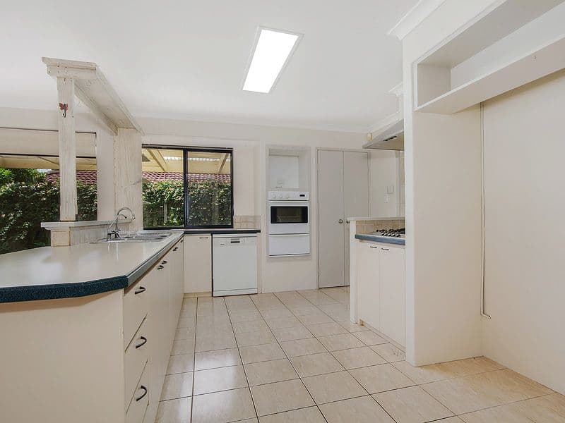 1 Maratea Parade, SECRET HARBOUR WA 6173, Secret Harbour - Thumbnail 6