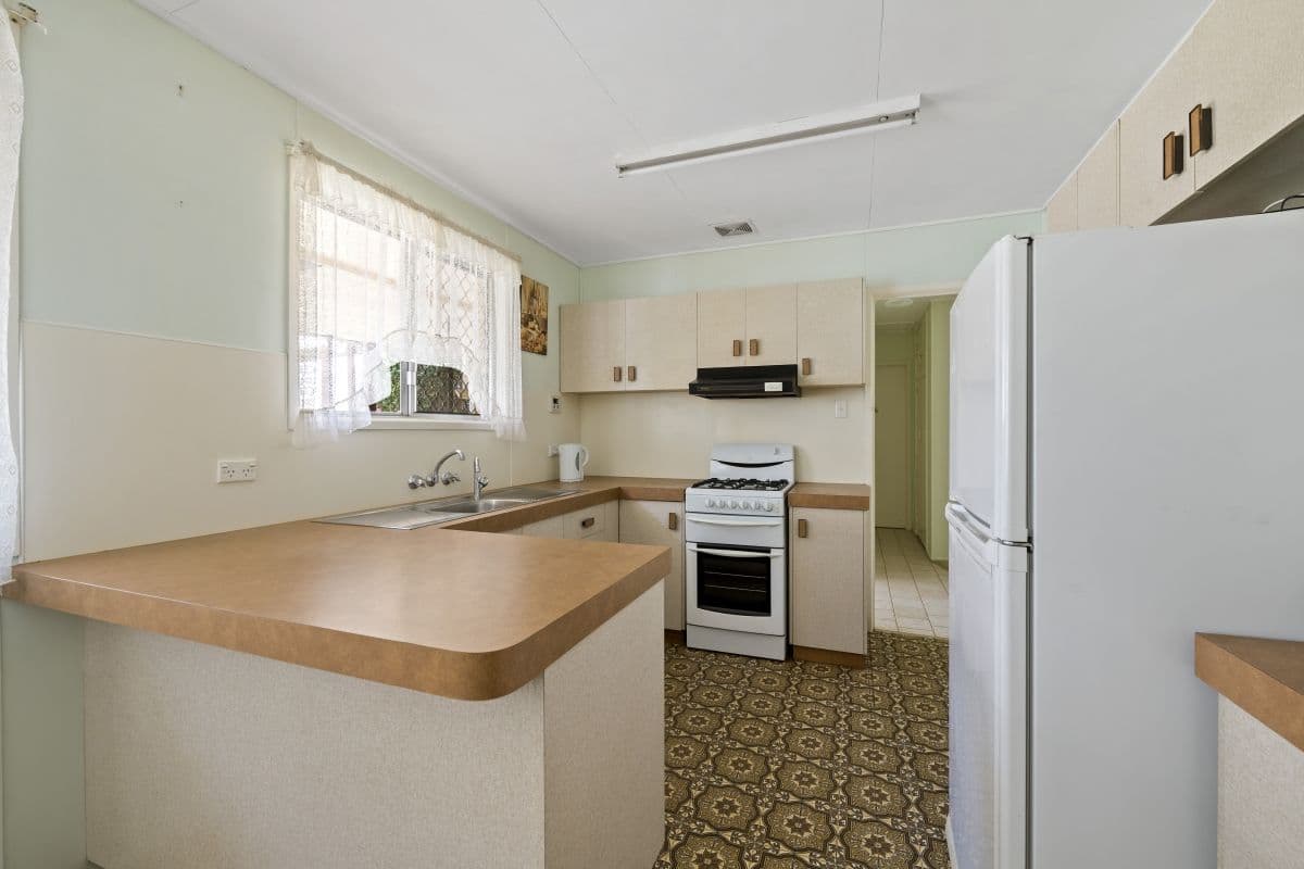 34 Tomkinson Street, Wilsonton QLD 4350, Wilsonton - Thumbnail 6