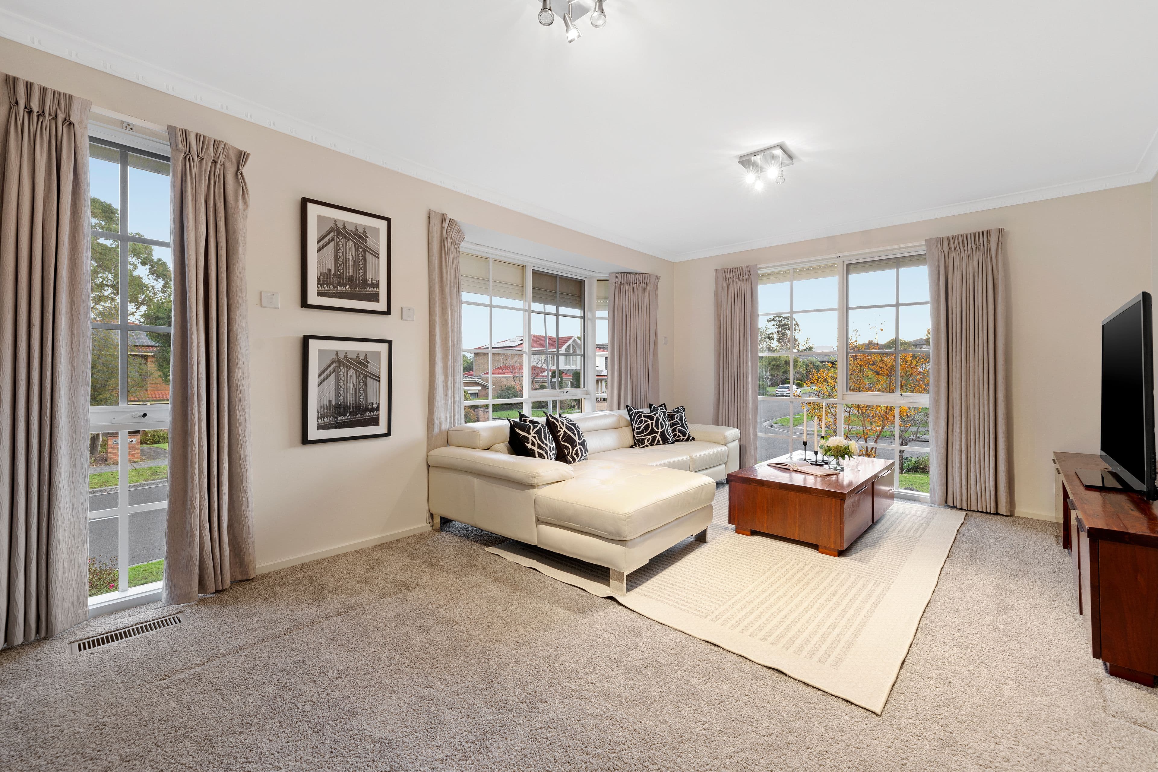 73 Wakley Crescent, Wantirna South VIC 3152, Wantirna South - Thumbnail 3