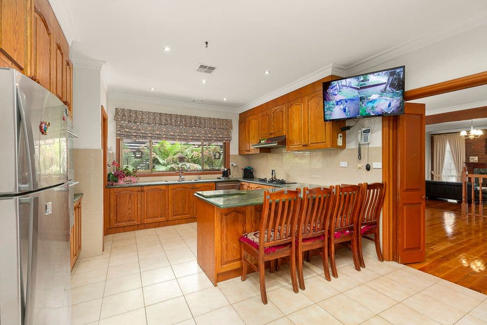 19 Bartrop Street, Reservoir VIC 3073, Reservoir - Thumbnail 5