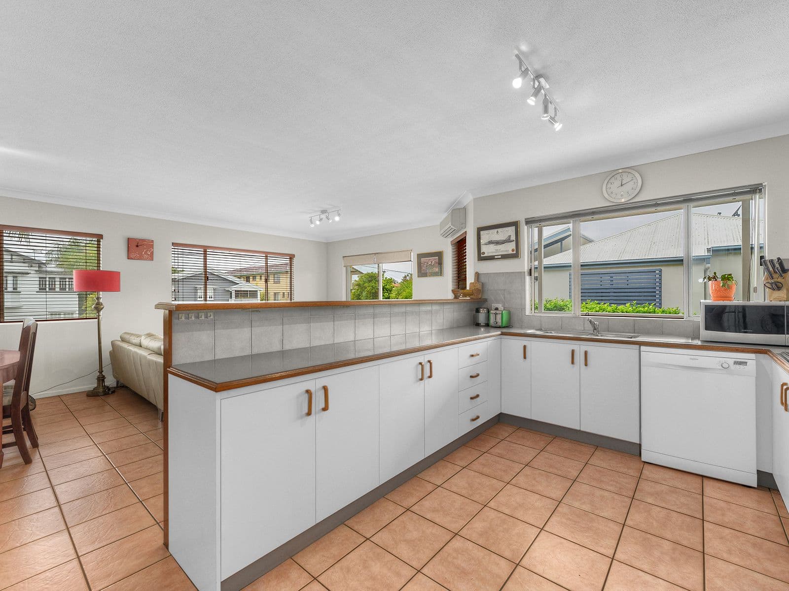 39 Dobson Street, Ascot QLD 4007, Ascot - Thumbnail 2