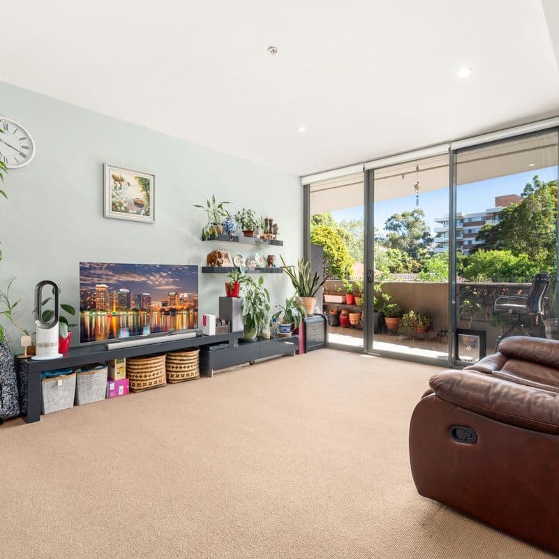 33 Devonshire Street, Chatswood NSW 2067, Chatswood - Thumbnail 2