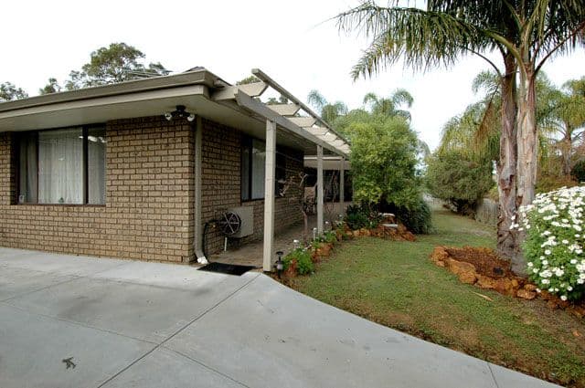15 Peet Road, KALAMUNDA WA 6076, Kalamunda - Thumbnail 4