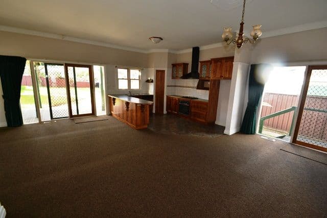 23 Park Street, Seymour VIC 3660, Seymour - Thumbnail 5