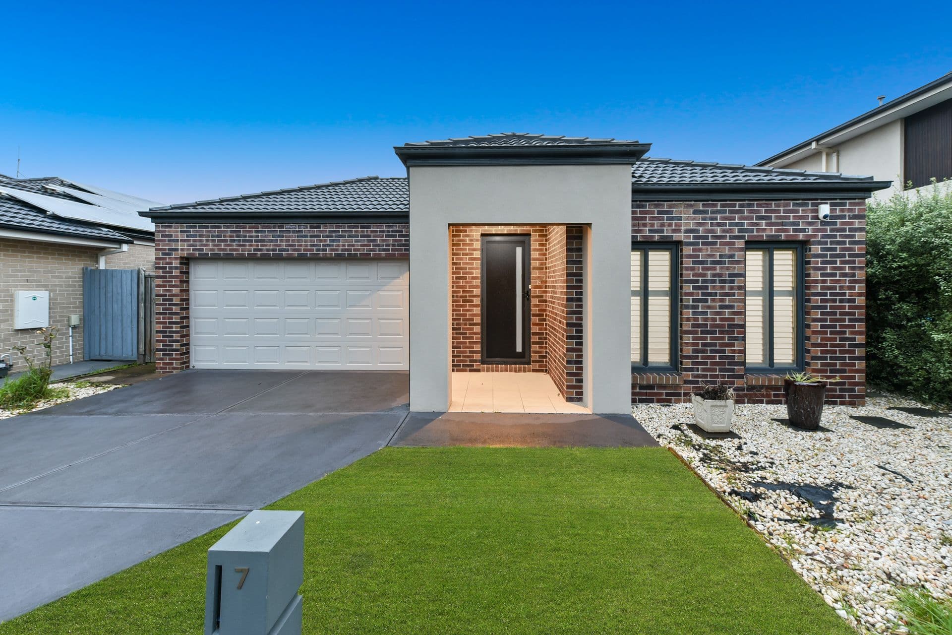 7 Dapple Crescent, Clyde North VIC 3978, Clyde North - Image 1