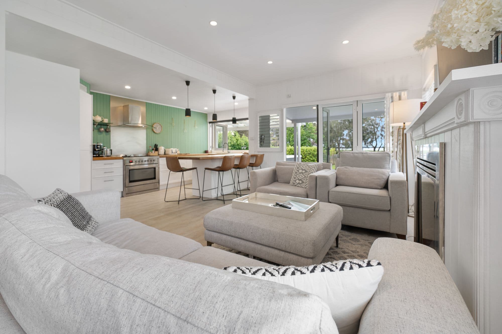 135 Lakedge Avenue, Berkeley Vale NSW 2261, Berkeley Vale - Thumbnail 4