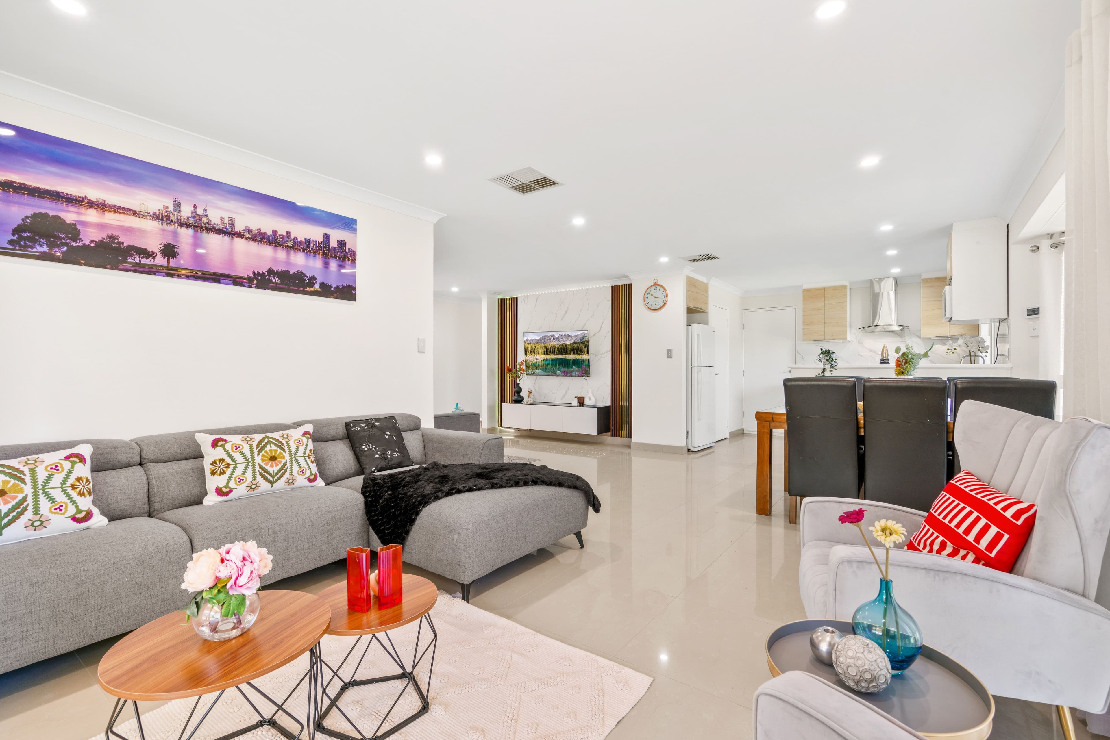 8 Hotchkiss Close, Thornlie WA 6108, Thornlie - Image 1