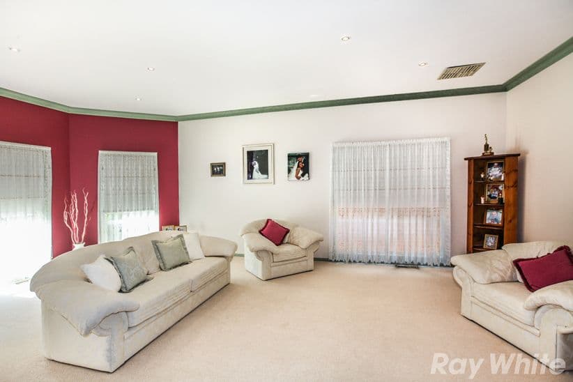 8 Buick Crescent, Mill Park VIC 3082, Mill Park - Thumbnail 5