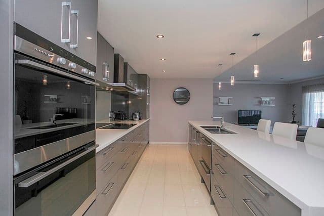 33 Pexton Drive, SOUTH GUILDFORD WA 6055, South Guildford - Image 1