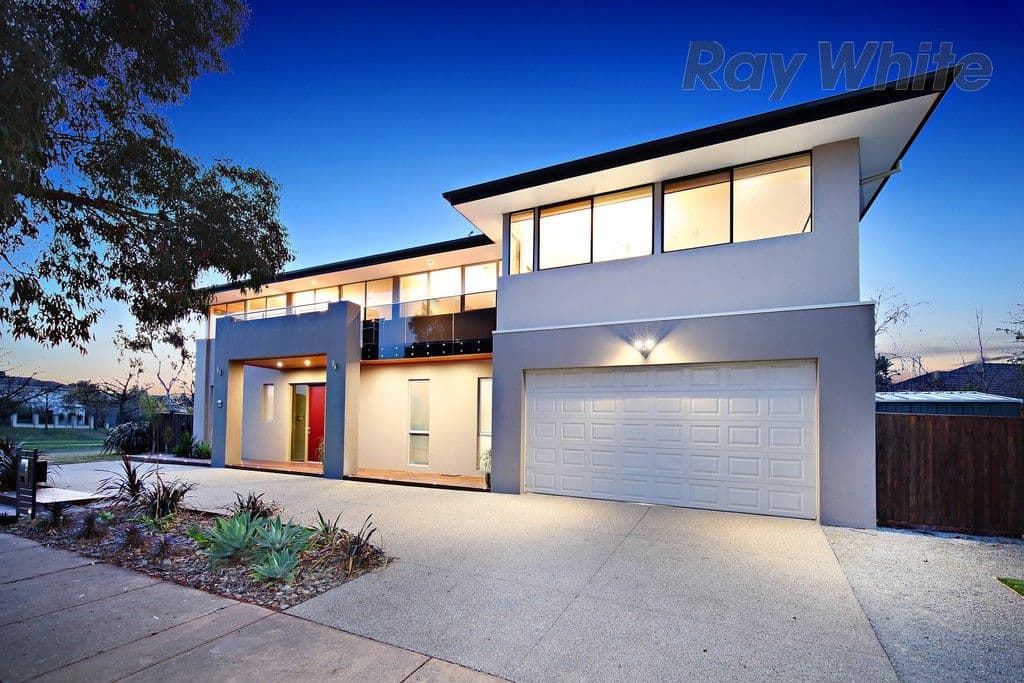 17 Gallery Place, Point Cook VIC 3030, Point Cook - Thumbnail 2