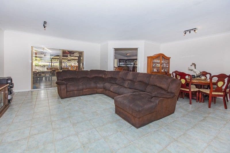 25-29 Klipspringer Court, Greenbank QLD 4124, Greenbank - Thumbnail 2