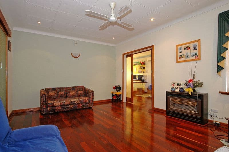 4 Charlwood Way, MORLEY WA 6062, Morley - Thumbnail 3