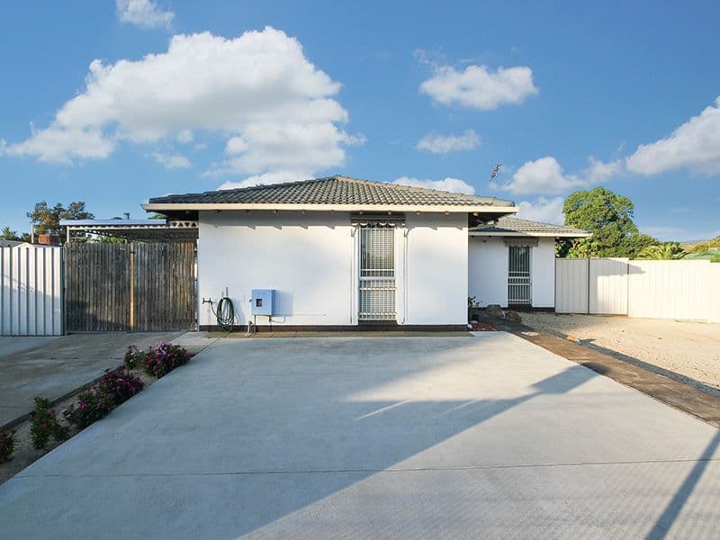 7 Teak Way, Maddington WA 6109, Maddington - Image 1