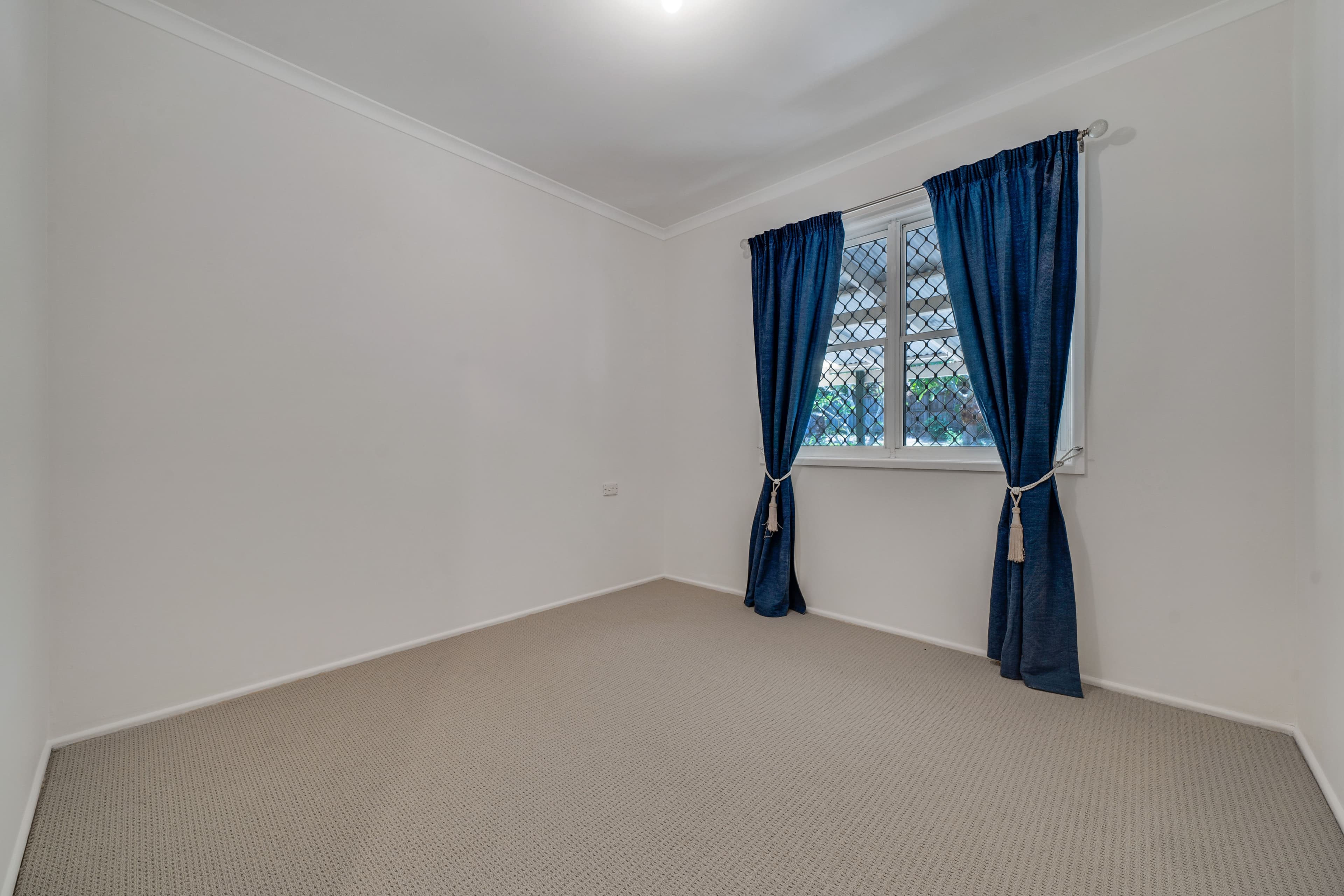 5 Quarrian Crescent, Beenleigh QLD 4207, Beenleigh - Thumbnail 4