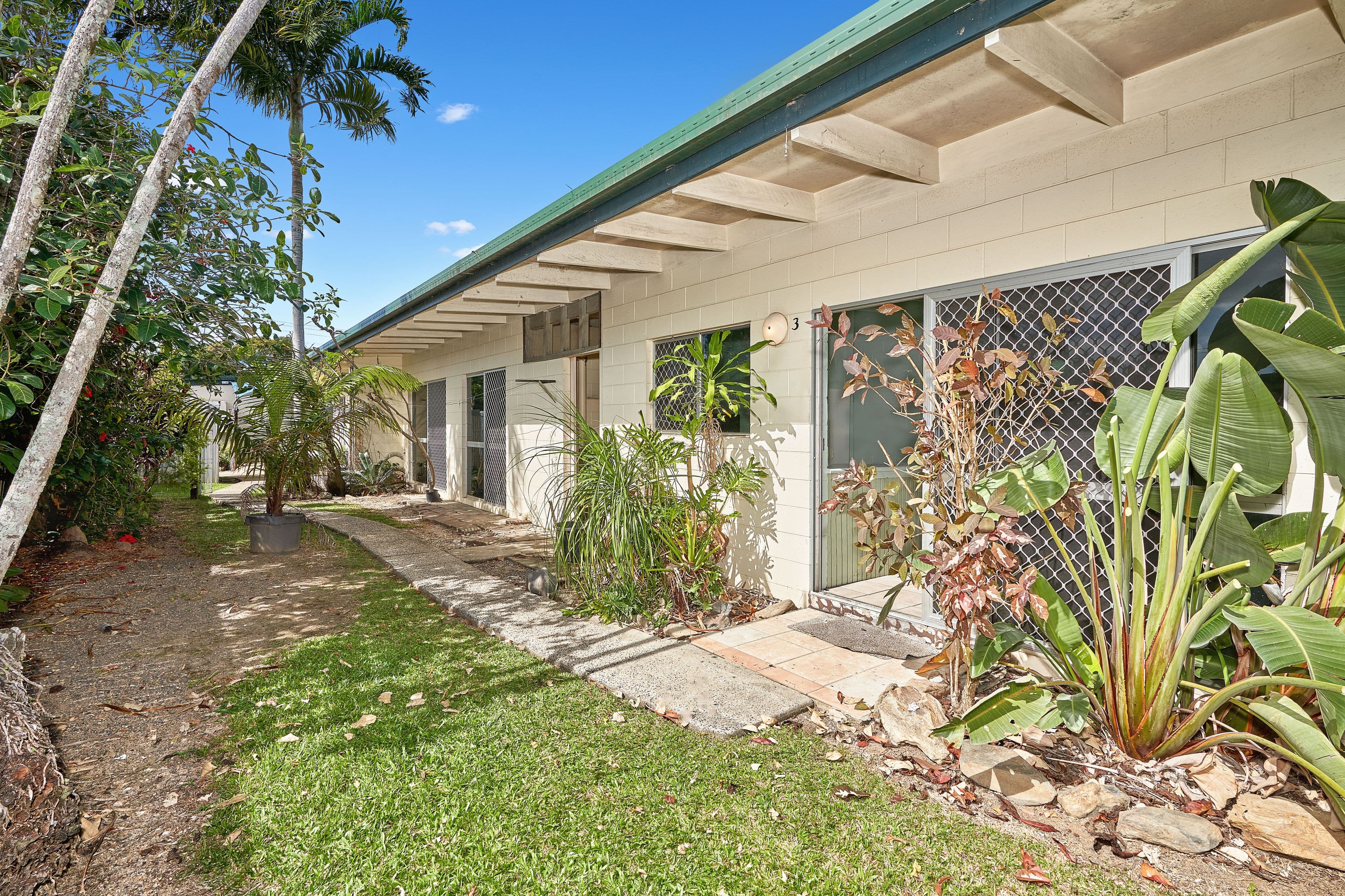 8 Sandown Close, Woree QLD 4868, Woree - Thumbnail 3