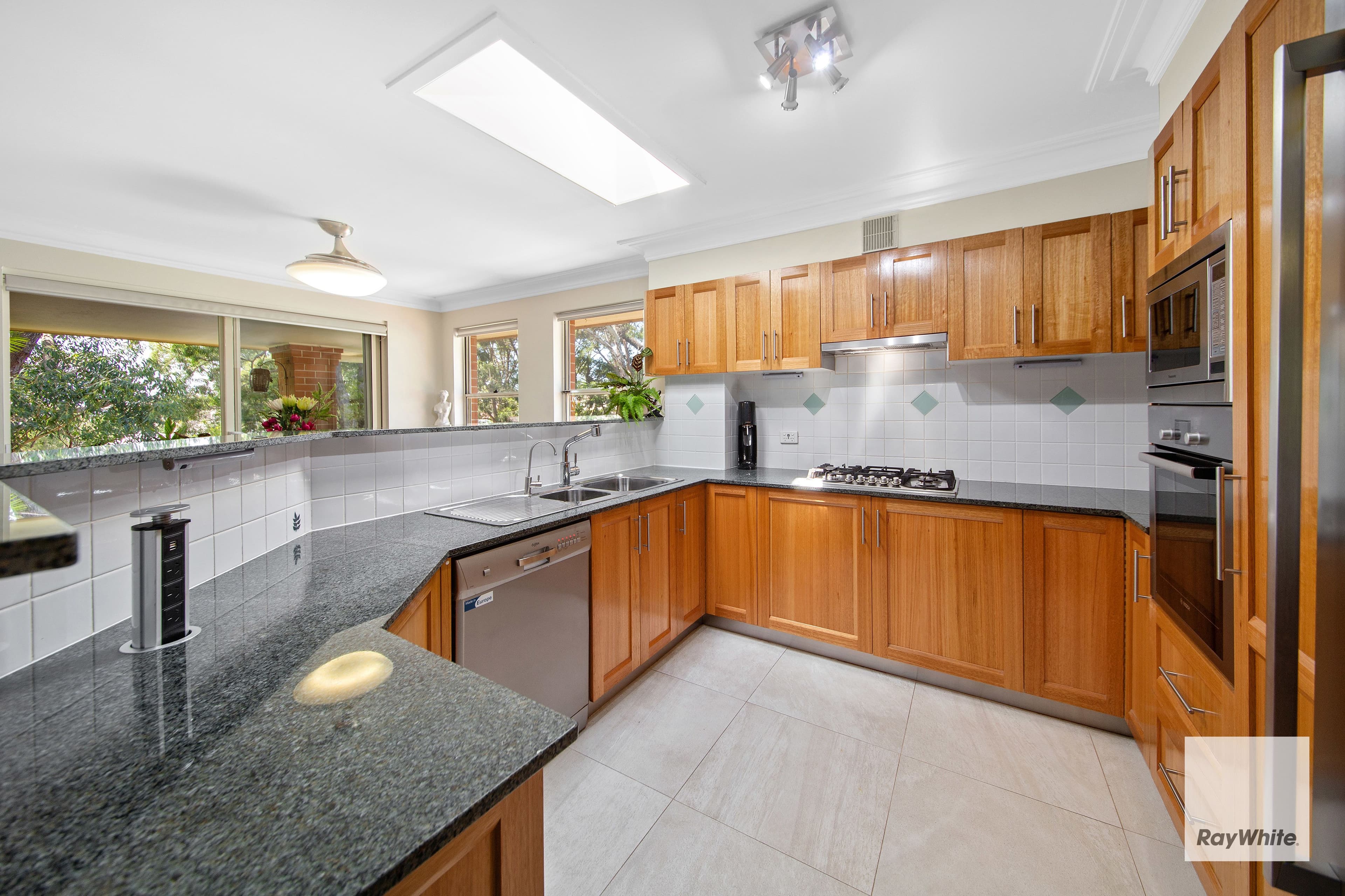 210-212 Willarong Road, Caringbah NSW 2229, Caringbah - Thumbnail 3